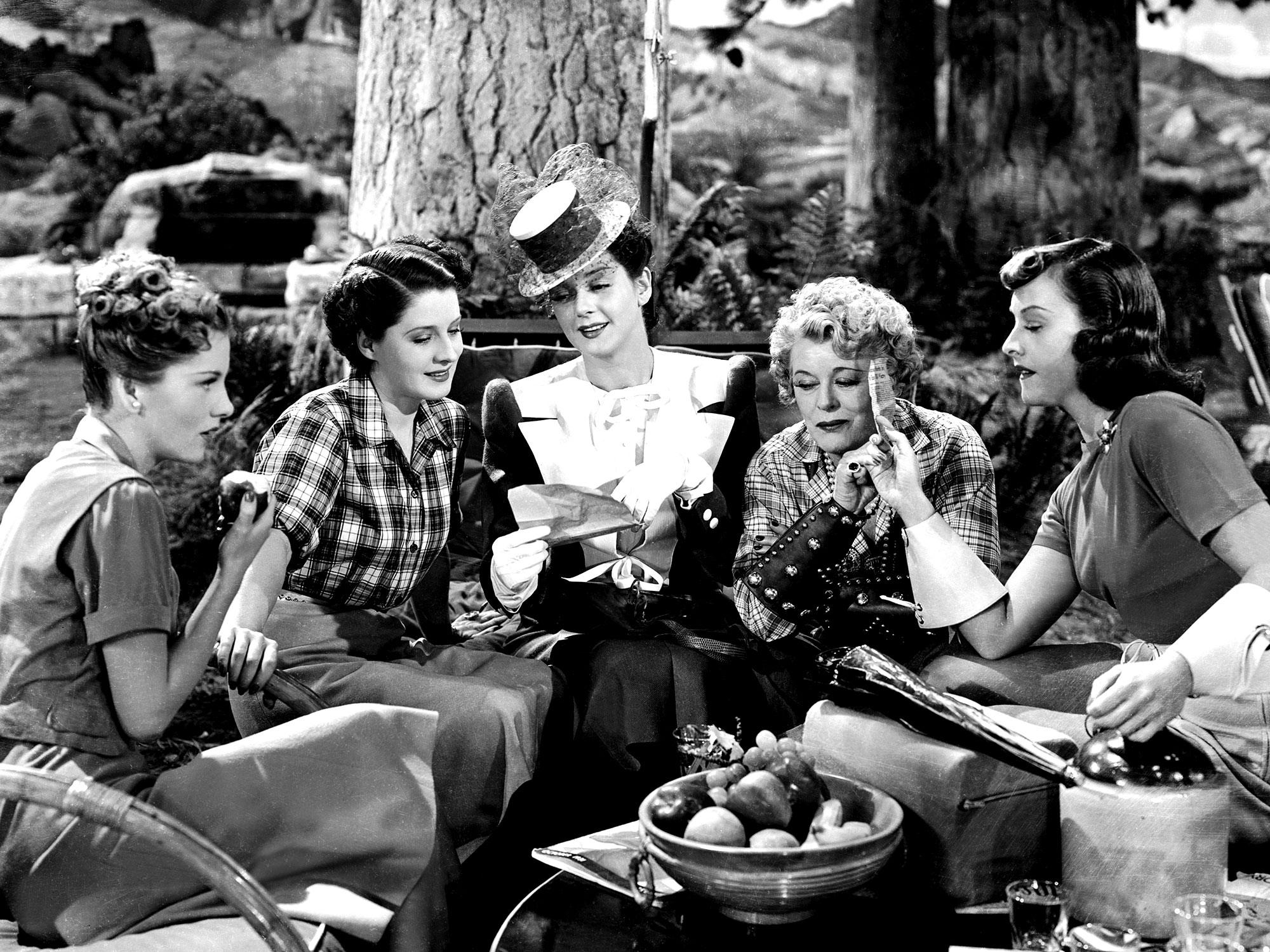 The Women 1939 Review One Of The Funniest Films Of All Time