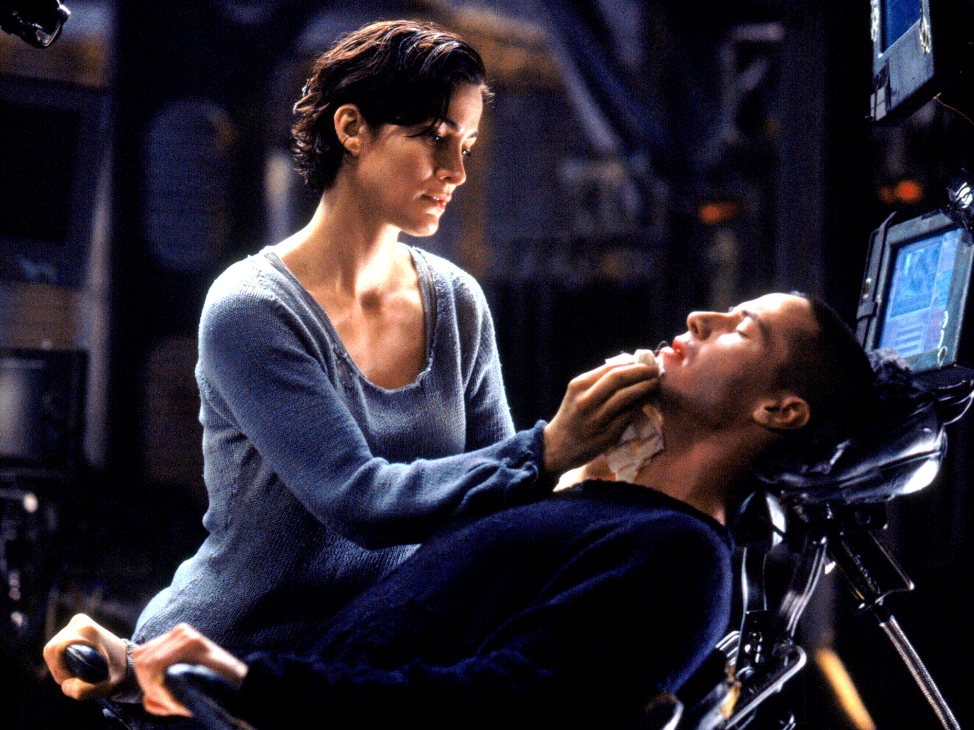 Keanu Reeves and Carrie-Anne Moss in The Matrix (1999)