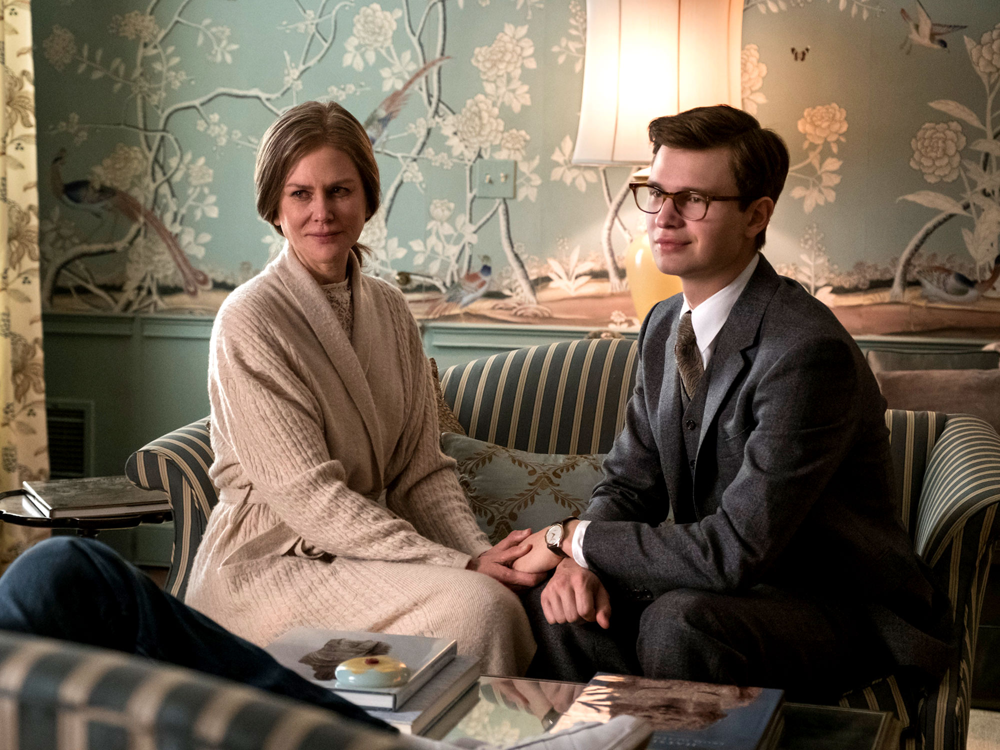 Ansel Elgort and Nicole Kidman in The Goldfinch (2019)