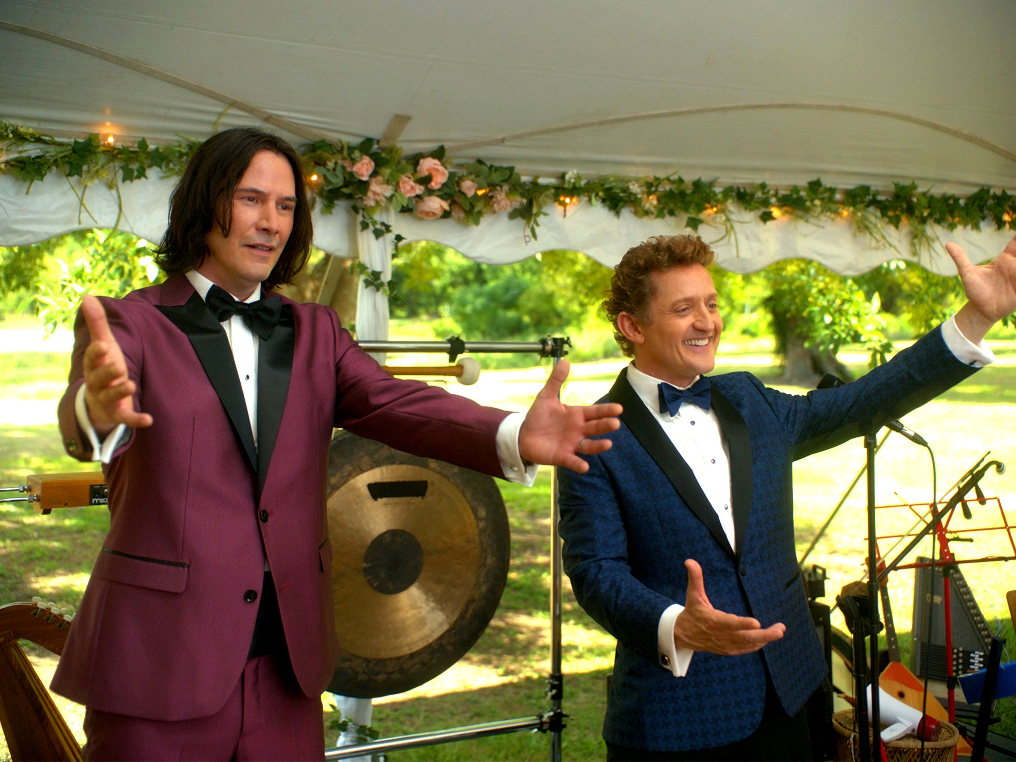 Keanu Reeves and Alex Winter in Bill & Ted Face the Music (2020)