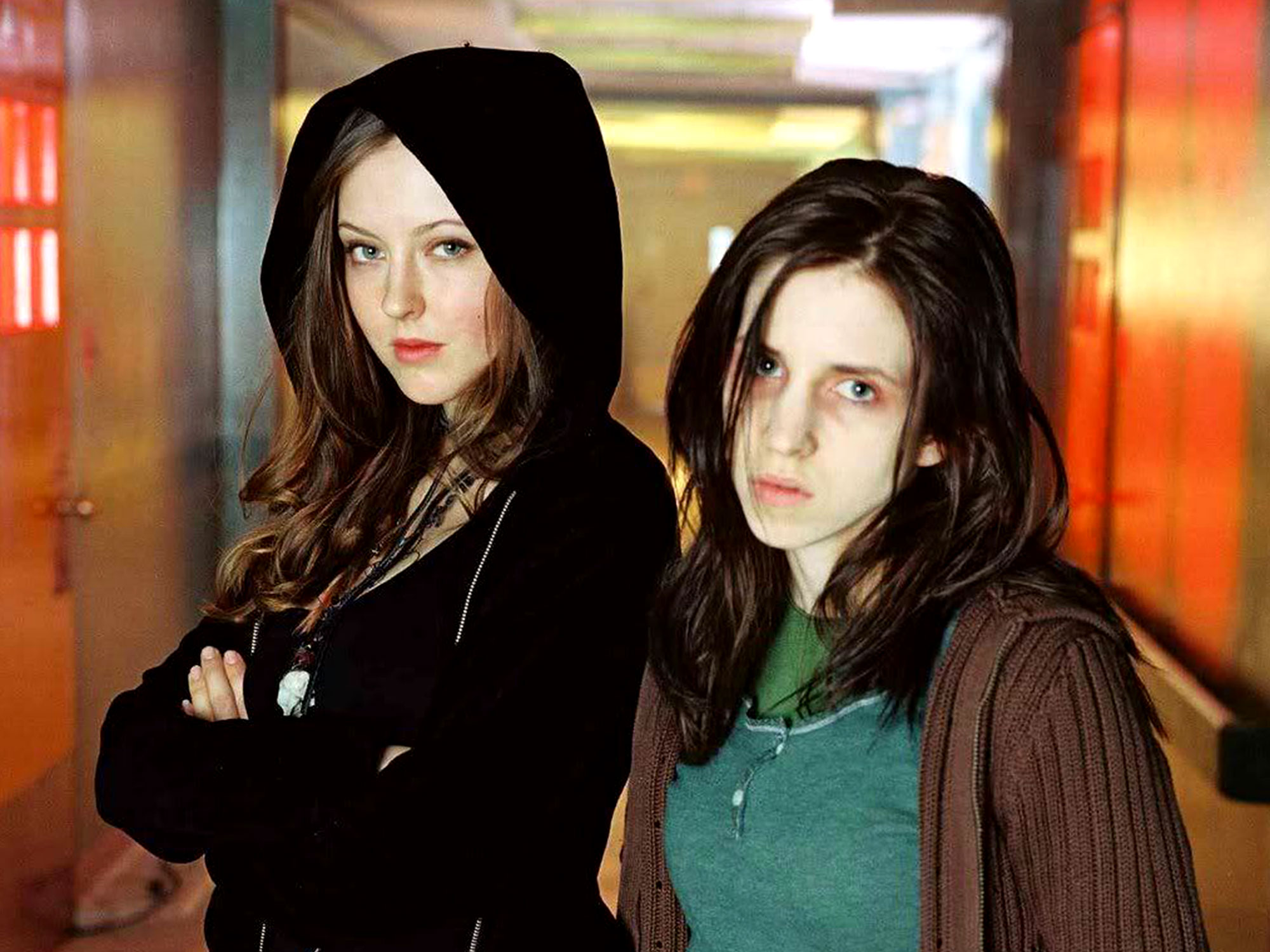 Emily Perkins and Katharine Isabelle in Ginger Snaps (2000)